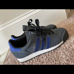 Rare Men’s Adidas Samoa Sz.8